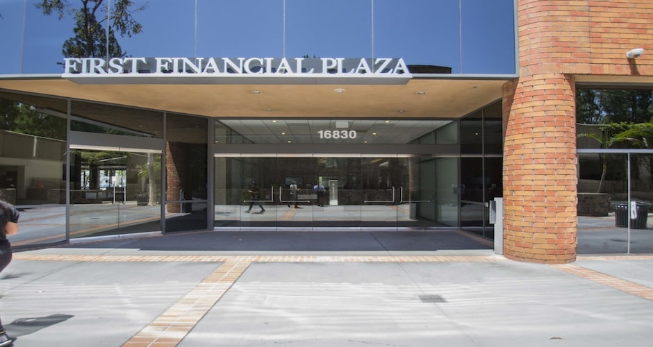 first-financial-plaza-plaza-04