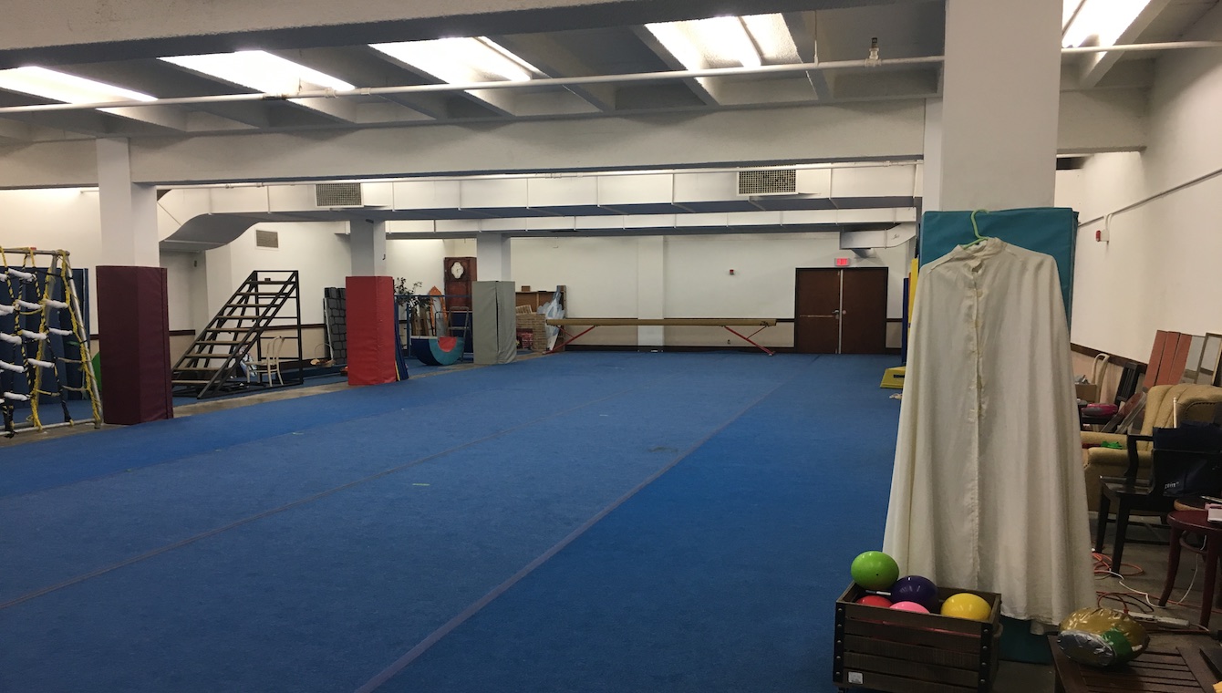 immanuel-presbyterian-church-basement-gymnastics-002