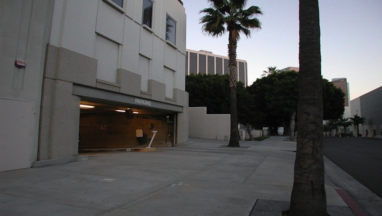 los-angeles-chamber-of-commerce-parking-garage-03