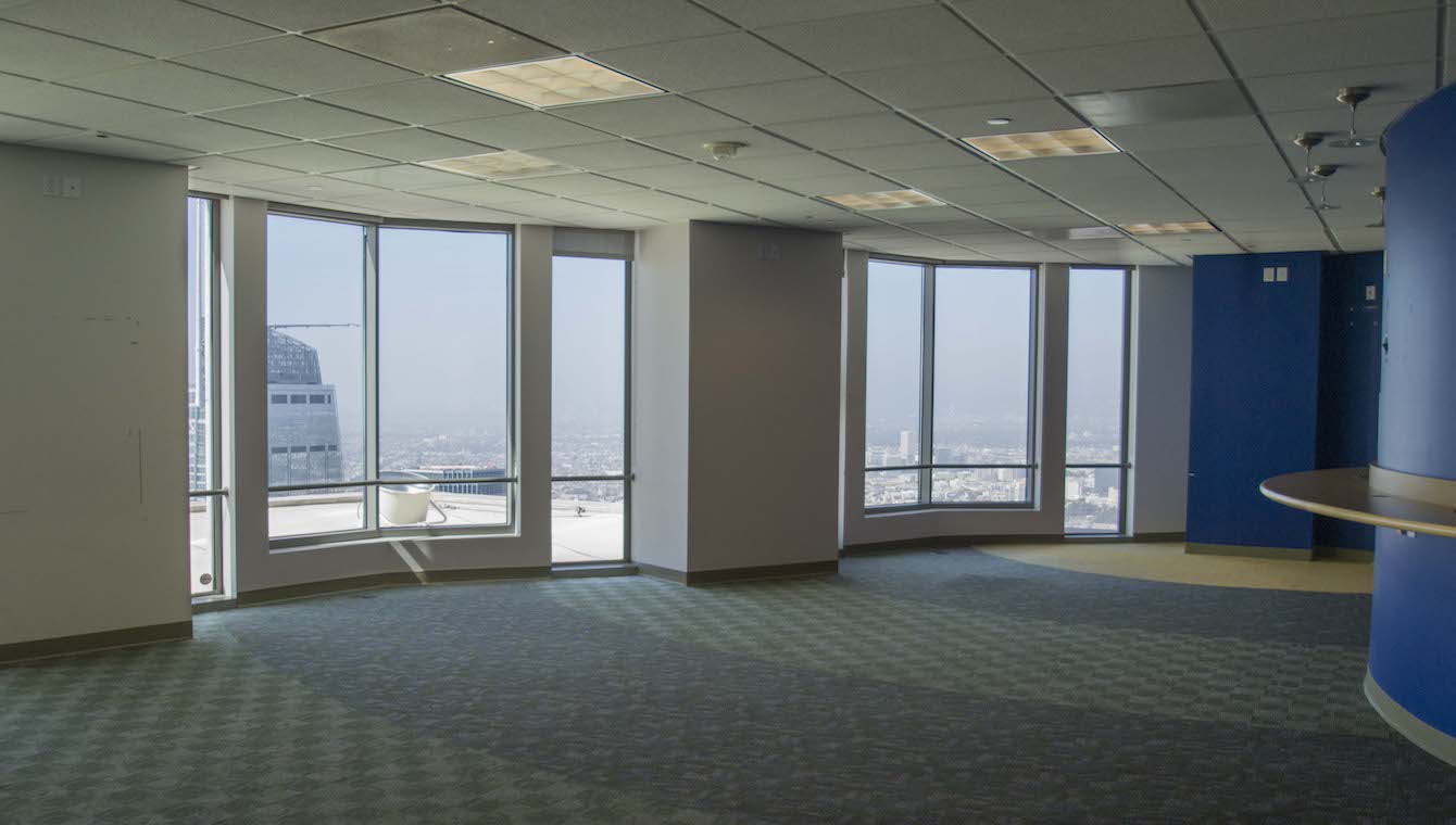 us-bank-tower-61st-floor-037
