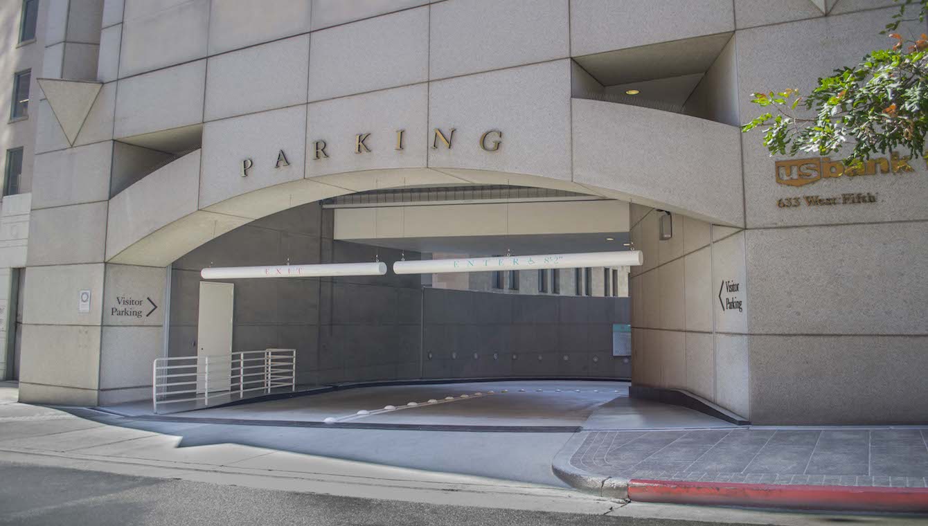us-bank-tower-parking-garage-021