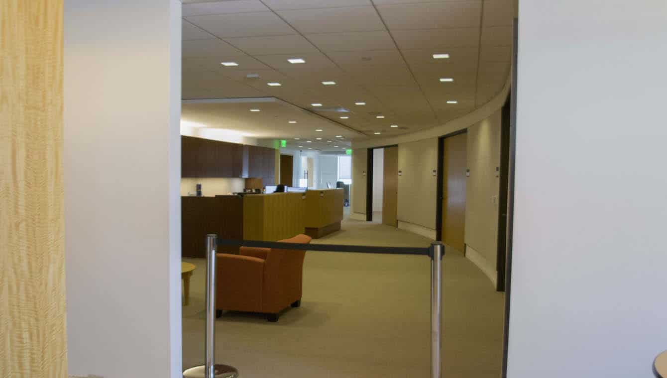 us-bank-tower-suite-5020-19