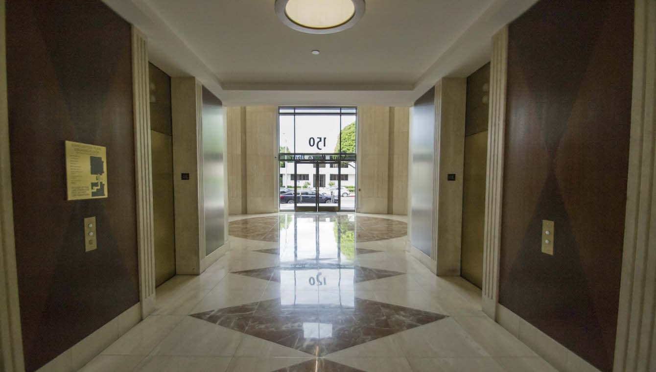 150-south-rodeo-drive-lobby-02