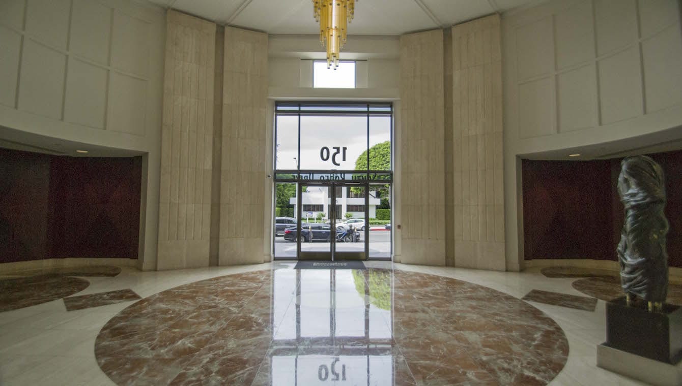 150-south-rodeo-drive-lobby-04