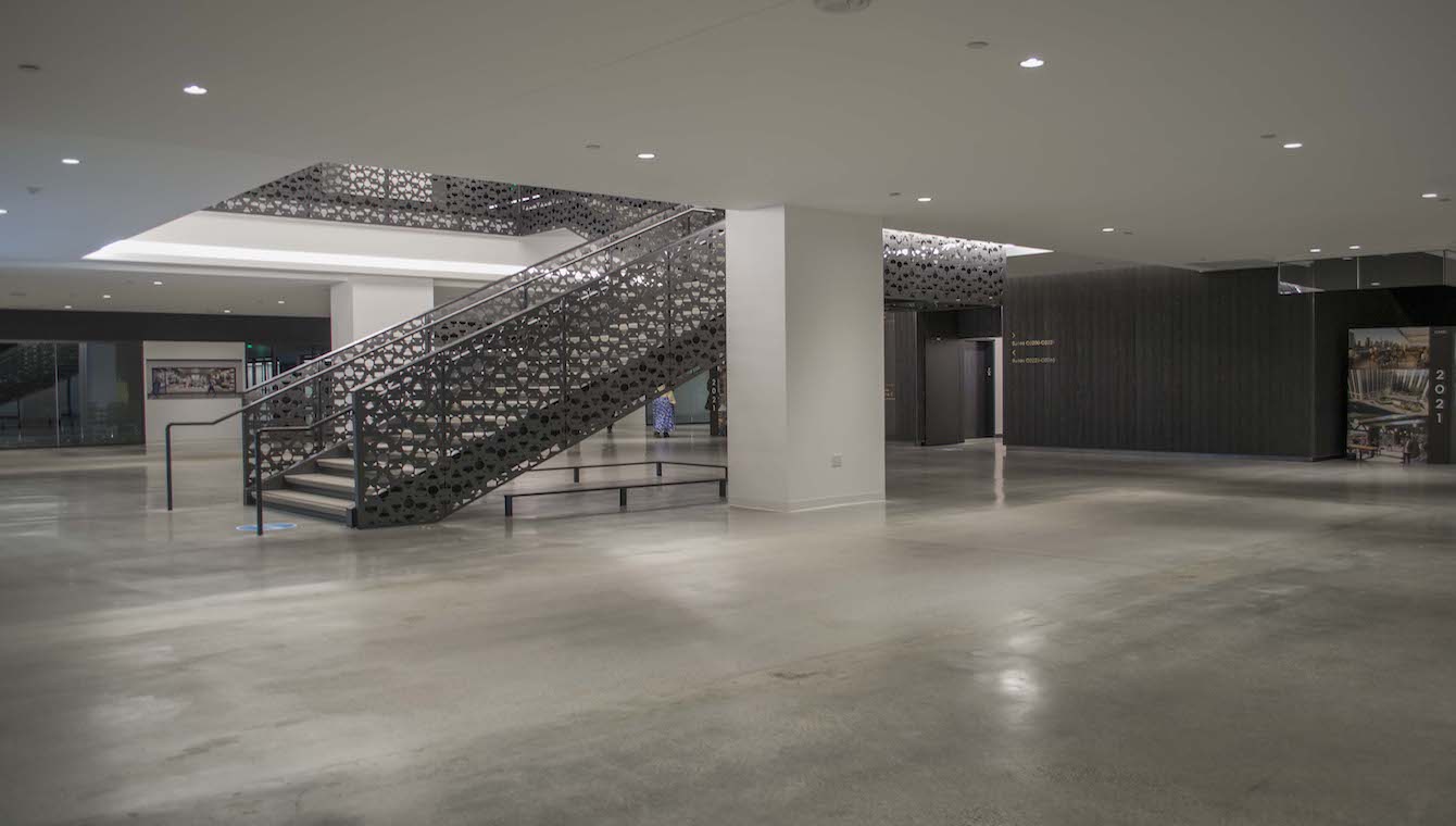 cmc-california-market-center-lobby-staircase-10