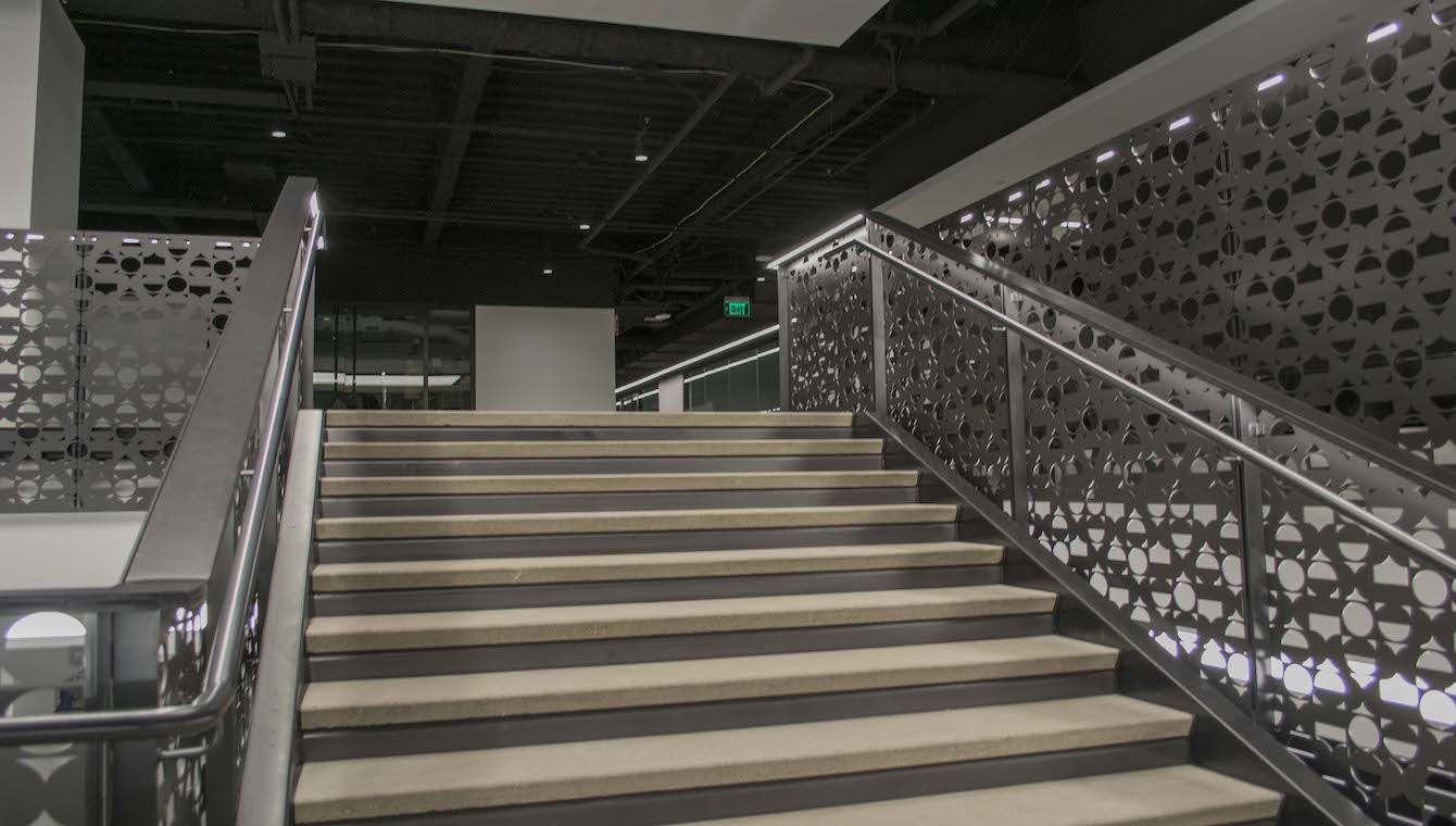 cmc-california-market-center-lobby-staircase-15