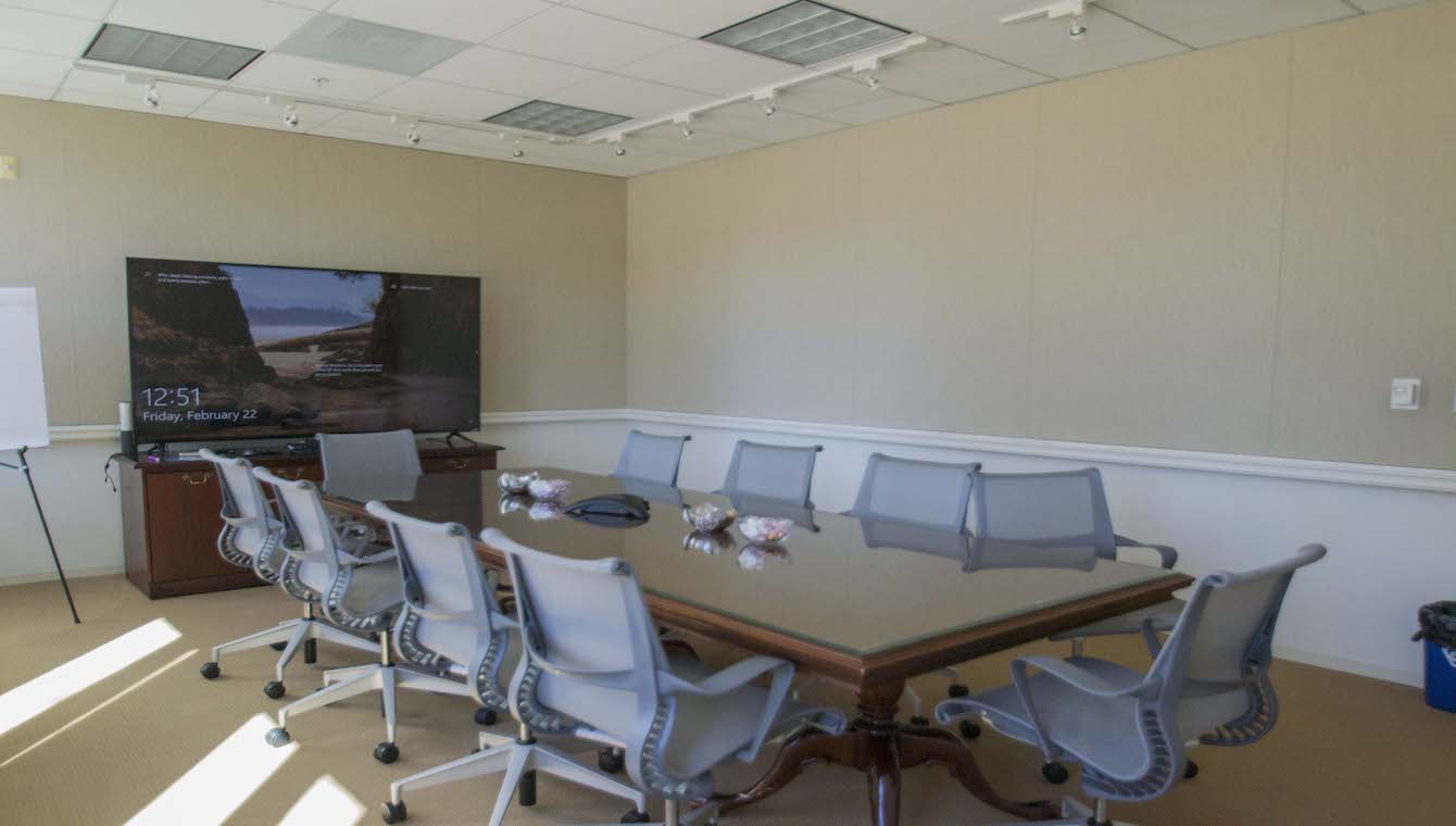 1-dole-drive-conference-room-008