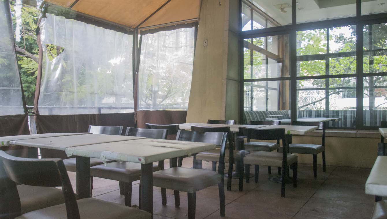 vacant-restaurant-pinot-dining-area-028