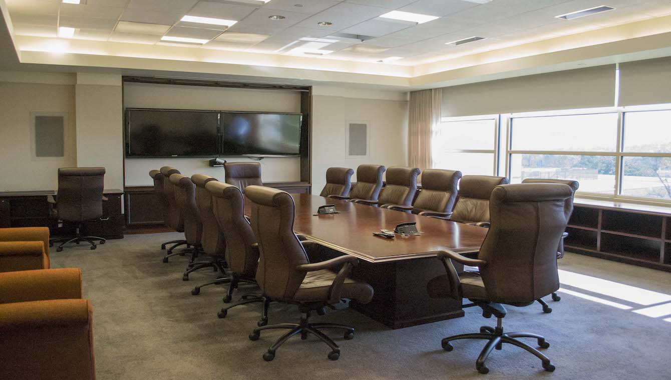 120-via-merida-2nd-floor-executive-boardroom-001