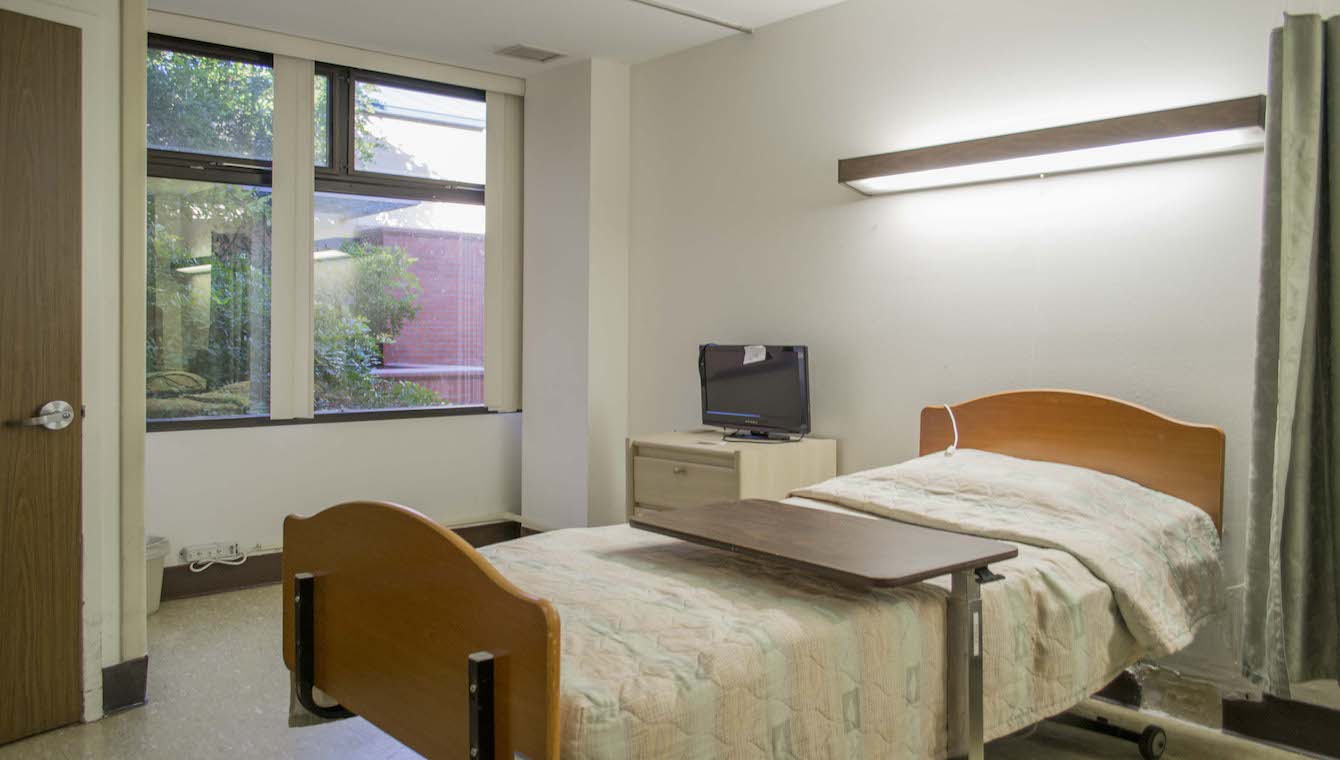 eisenberg-medical-center-2nd-floor-patient-rooms-14
